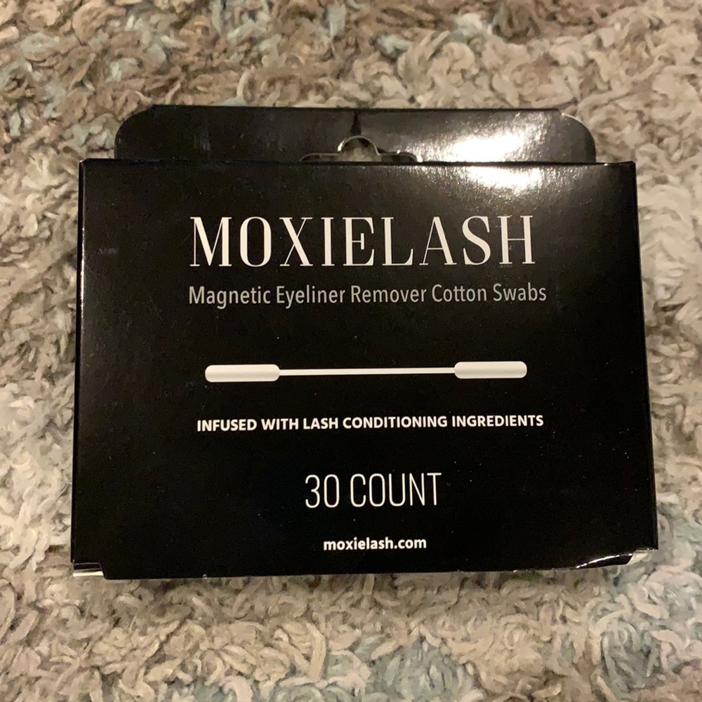 MOXIELASH Magnetic Eyeliner Remover Cotton Swabs